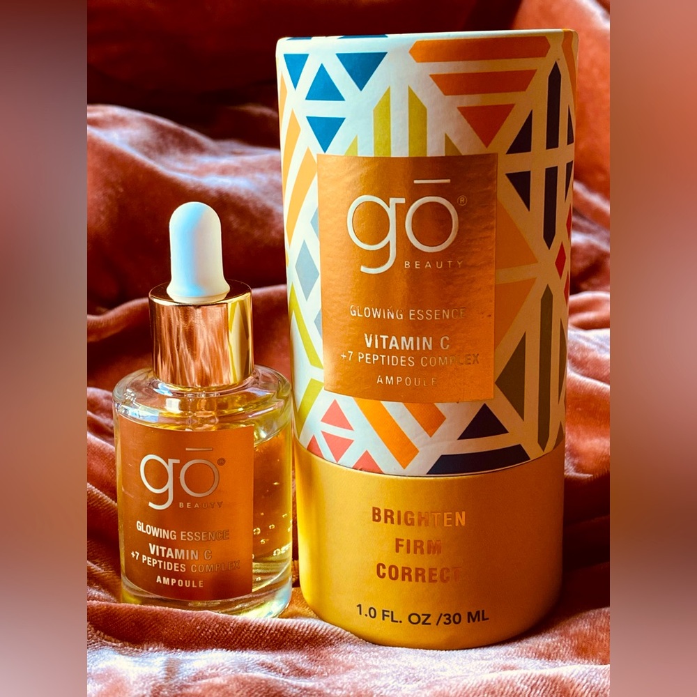 Go Beauty Vitamin C + 7 Peptides Complex Serum NWT